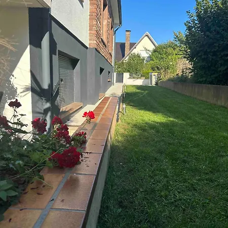 2 Private - 8 Guests - Air Conditioning - Parking Apartment