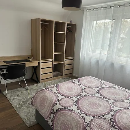 2 Private - 8 Guests - Air Conditioning - Parking *