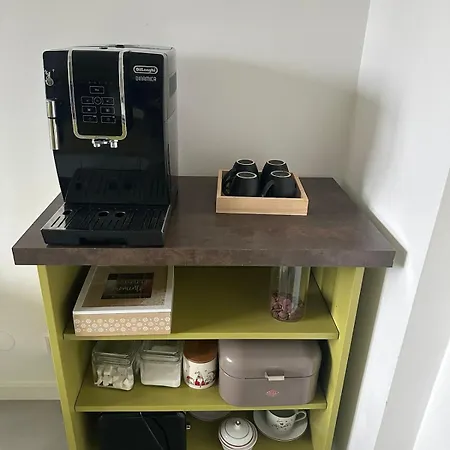 2 Private - 8 Guests - Air Conditioning - Parking Apartment