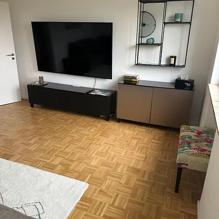 2 Private - 8 Guests - Air Conditioning - Parking Apartment *